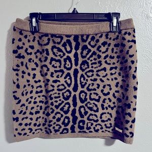 NWT SER.O.YA women’s mini skirt. Size L, leopard print. Soft sweater material!